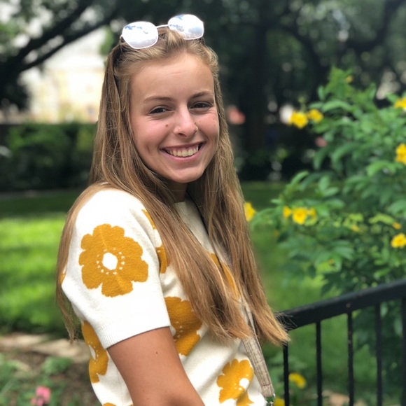 Meet your Posher, Elissa - Picture 4 of 7